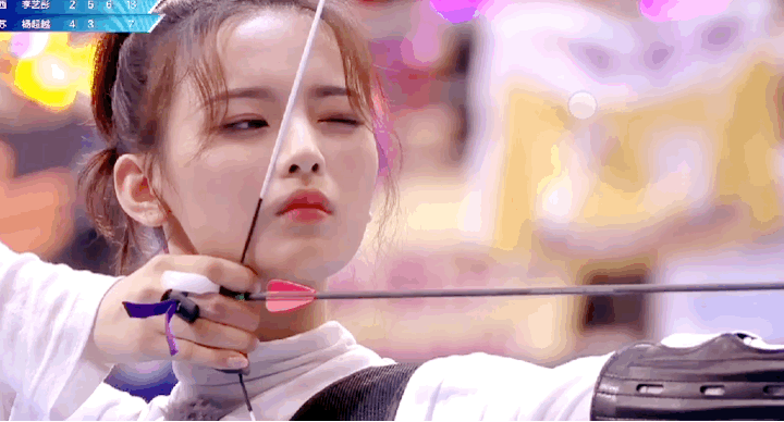大心脏!杨超越连续逆转,爆冷获得超新星射箭大赛亚军!