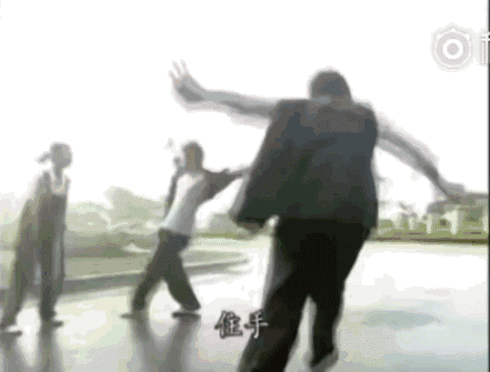 难不成策划迷上紫禁之巅了?