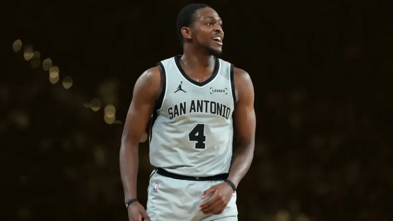 戴奇：英超應禁止球隊在邊線放毛巾，大力擲界外球帶來了很多問題