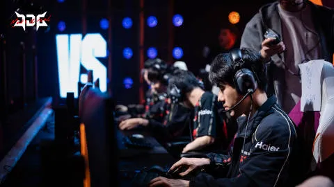 斯洛特：科納特和布拉德利參加了訓練 曼聯對紐卡下半場踢得很好