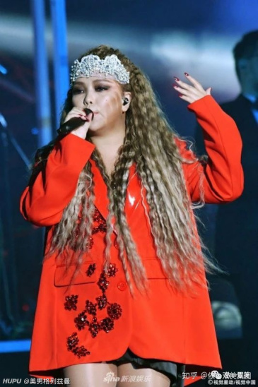 张惠妹《牵手》,当年的这个身材,怎么就会变成胖呢? zt