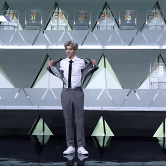 蔡徐坤为狮子王做宣传粉丝称金发造型尽显王者之风神似辛巴你怎么看