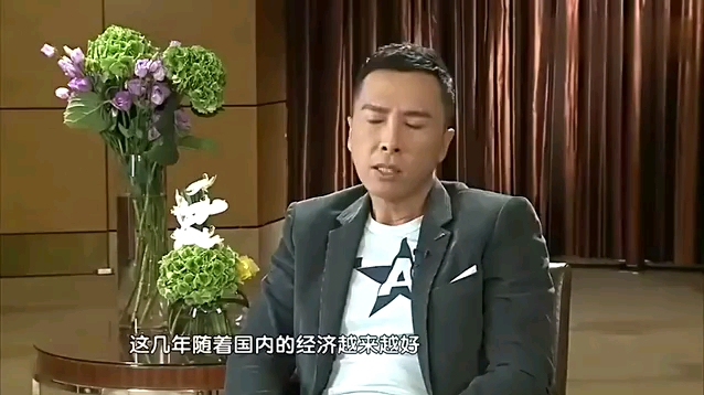 video-poster