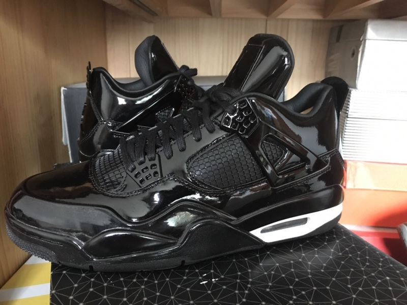 白菜系列之三 1000买的全黑漆皮aj4算不算小白菜