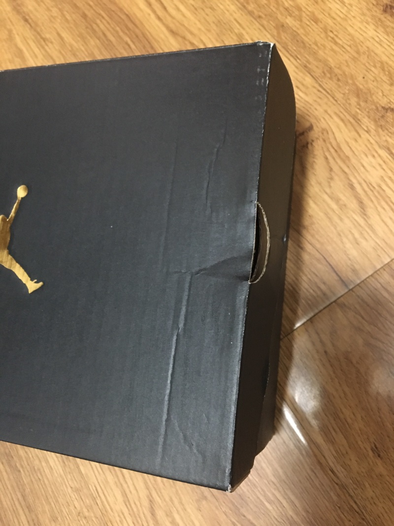 各位吴彦祖们看看我这个鞋盒能过毒吗