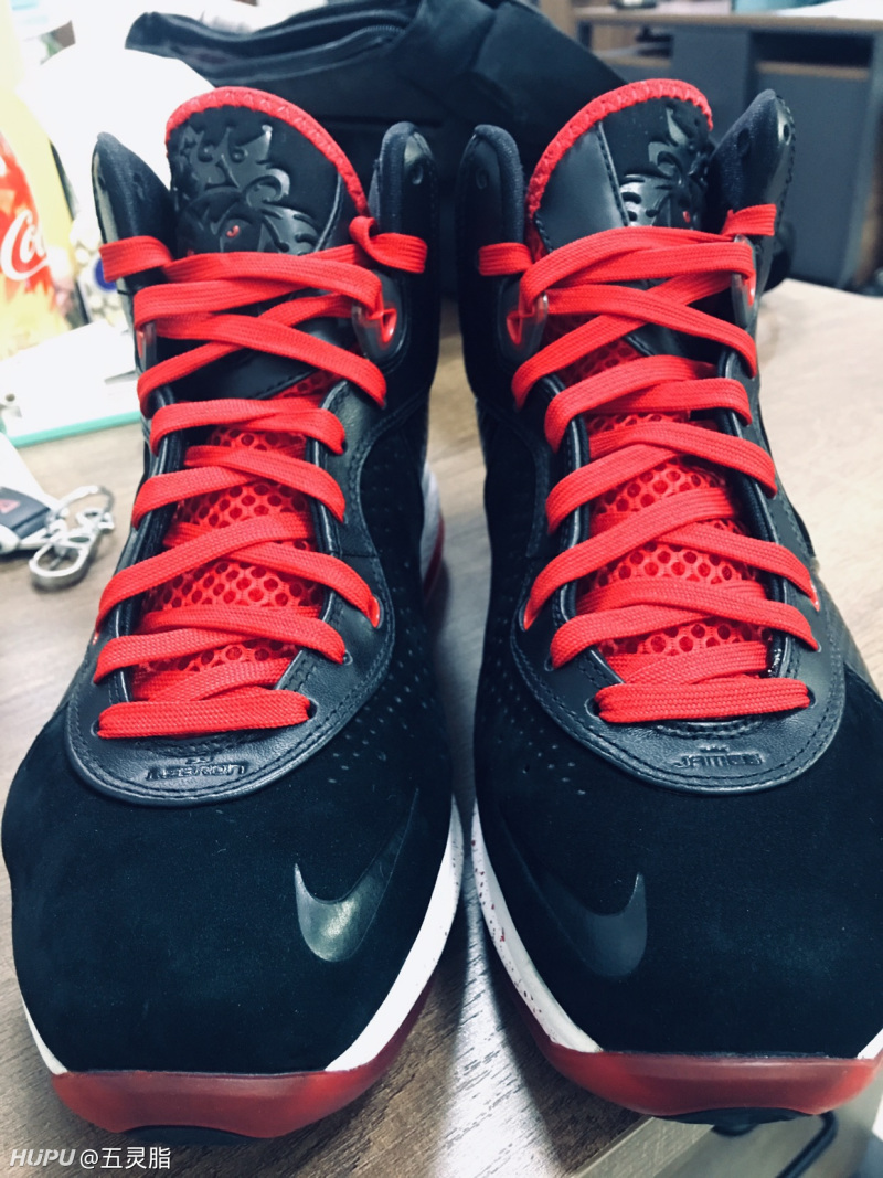 lbj8 首发黑红配色