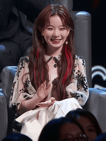 吐槽大会今晚就播出不知道第一期有没有陈卓璇期待了