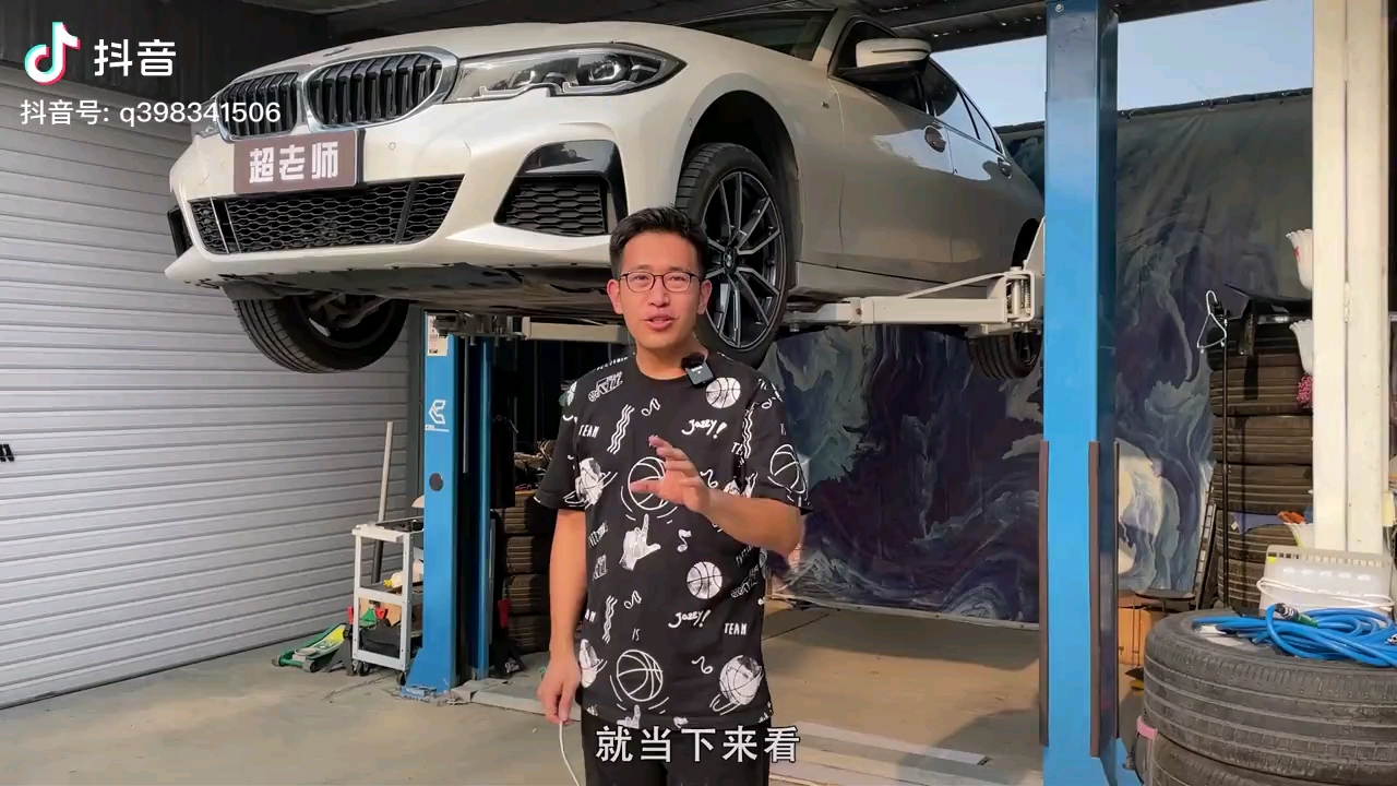 video-poster