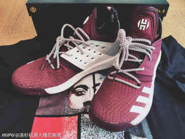 [流言板]詹姆斯-哈登当选2017-18赛季常规赛M