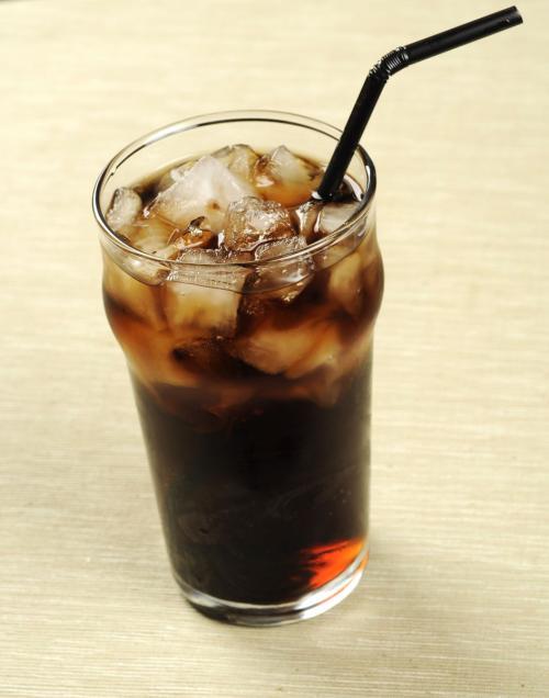 可乐加冰才是最好喝的吧