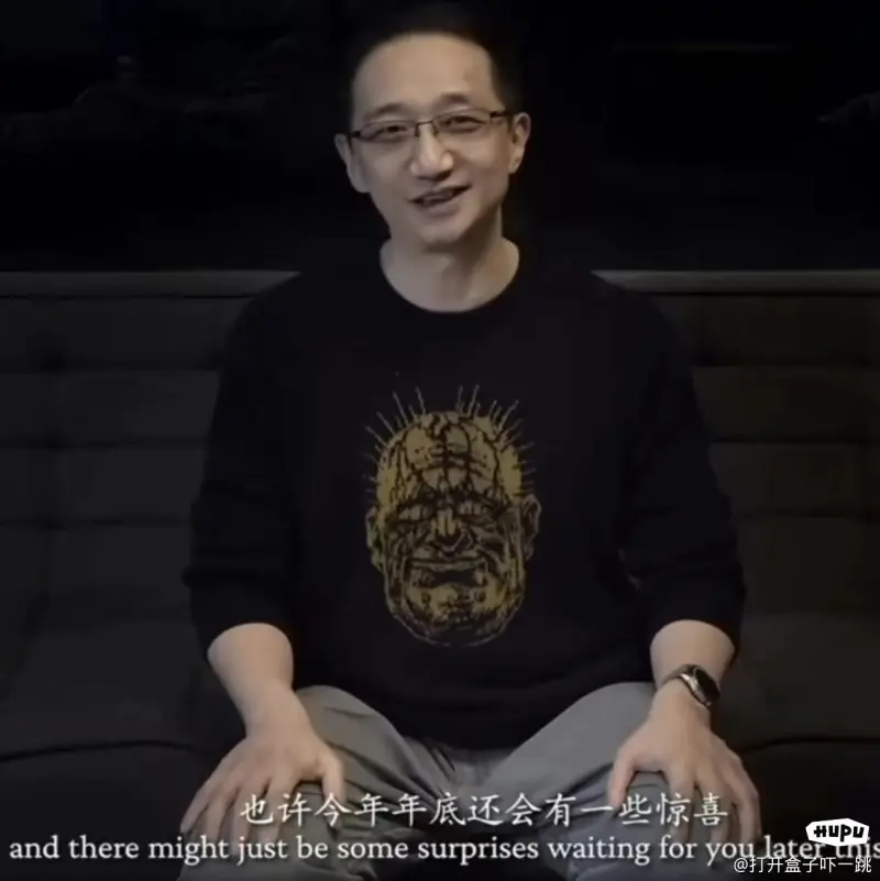 吓人😰内马尔背身拿球，对手冲过来直接撞翻，马儿痛苦倒地翻滚