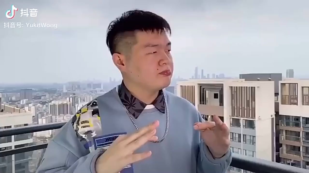 梅尼耶带你回到那个认识他的夏天