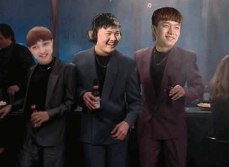 求一张uzi的动图突然川剧变脸的那张感谢