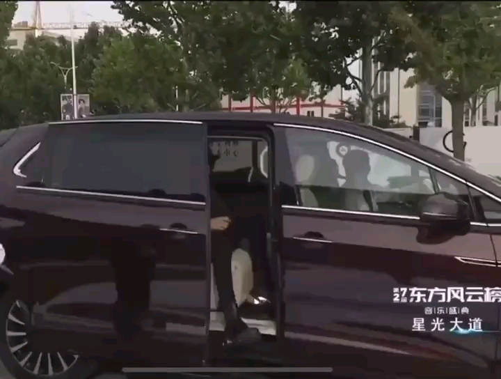video-poster
