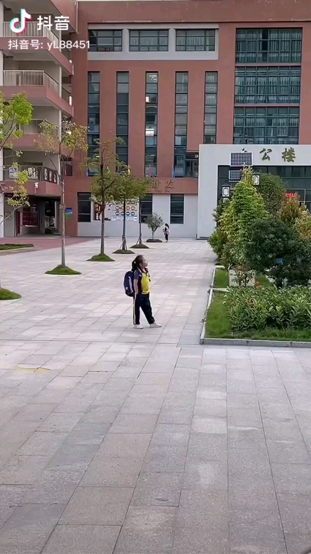 video-poster
