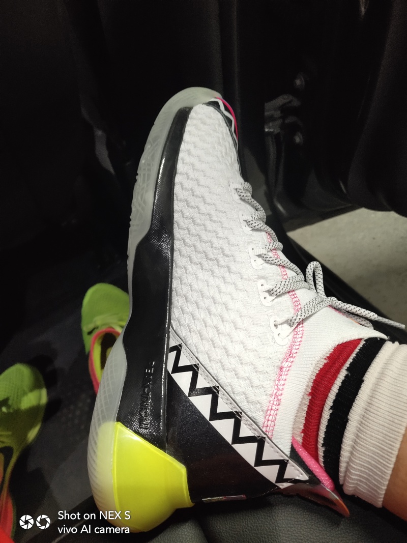 法国老跑车-帕克7代上脚 匹克太极真香真软