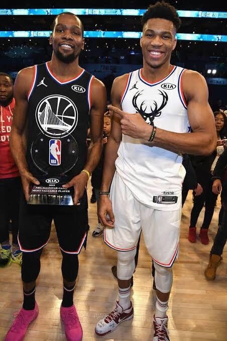 我觉得字母哥身高很虚