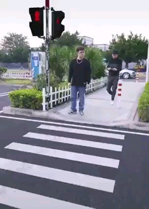 video-poster