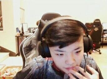 101山支大哥终于C位出道了,绝地圈颜值男团有