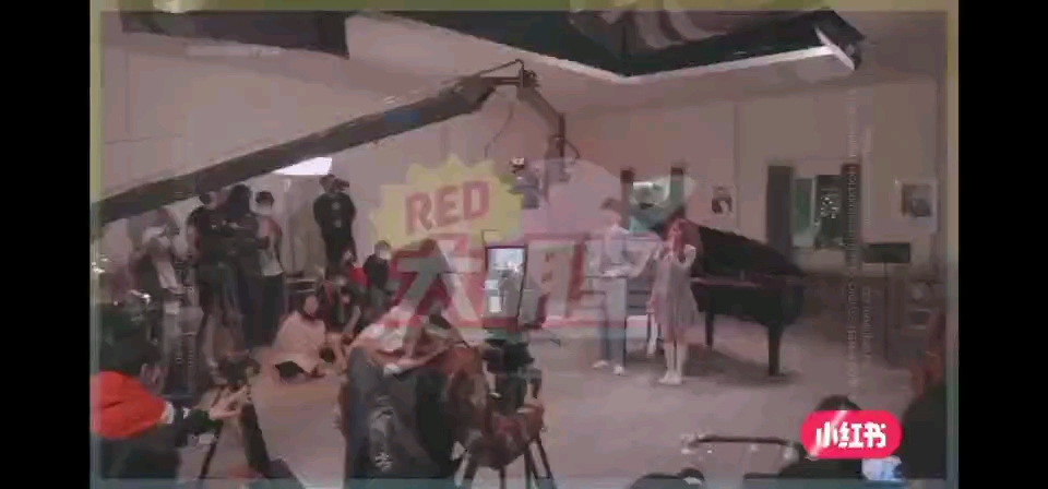 video-poster