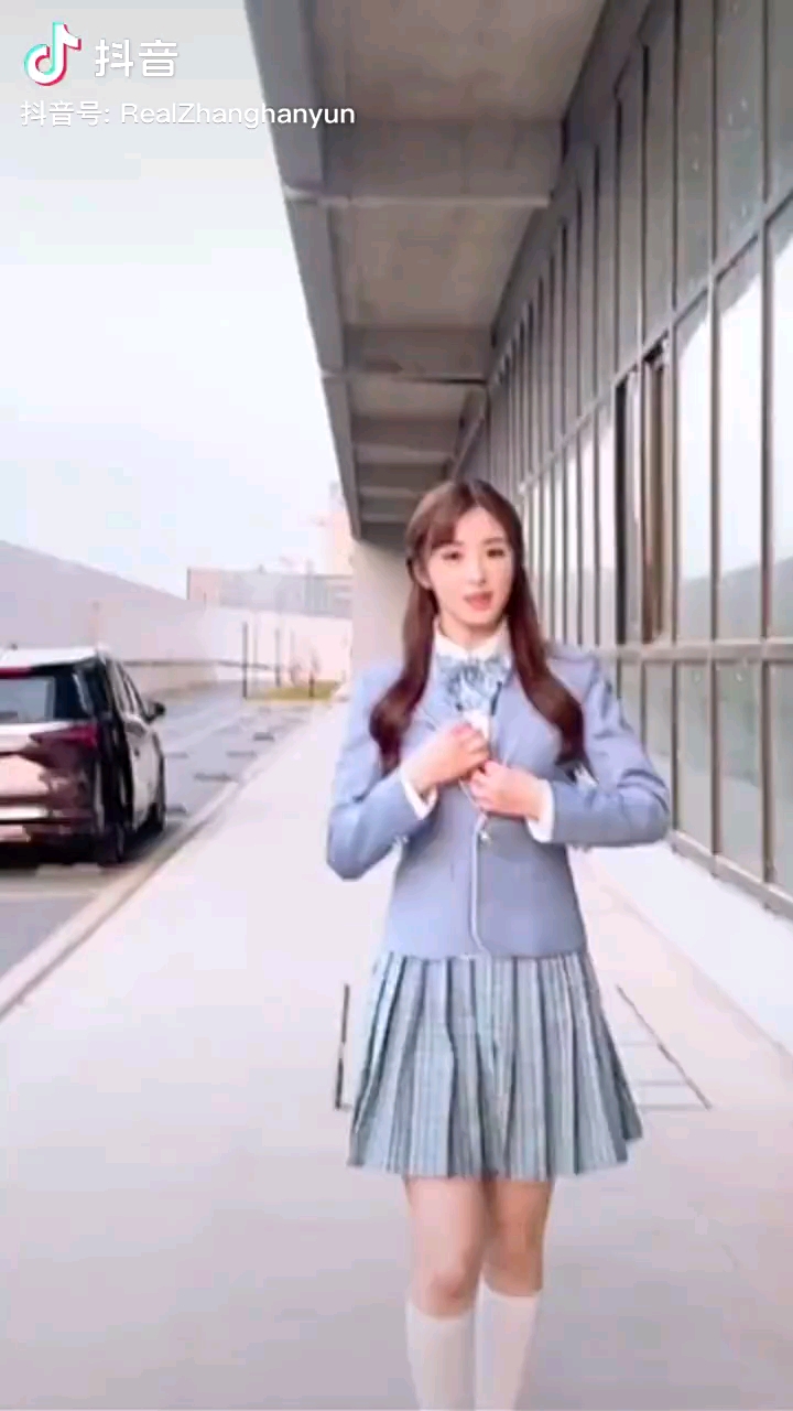 video-poster