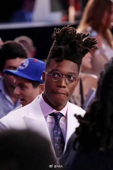 假如说最像八神庵的是乌鸦张耀扬