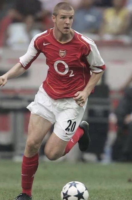 森德罗斯刚签约职业生涯第11队!