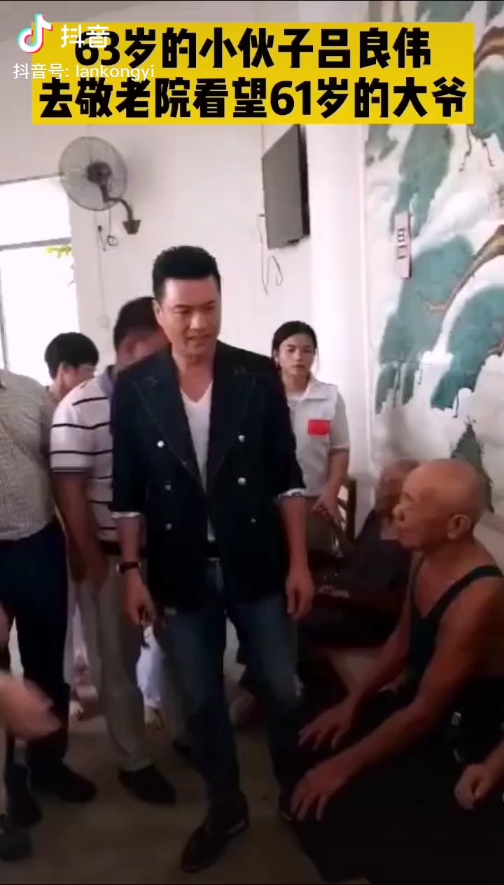 video-poster