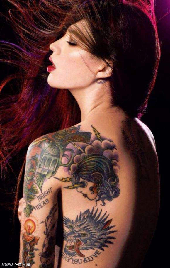 纹身女孩谁都挡不住 虎扑