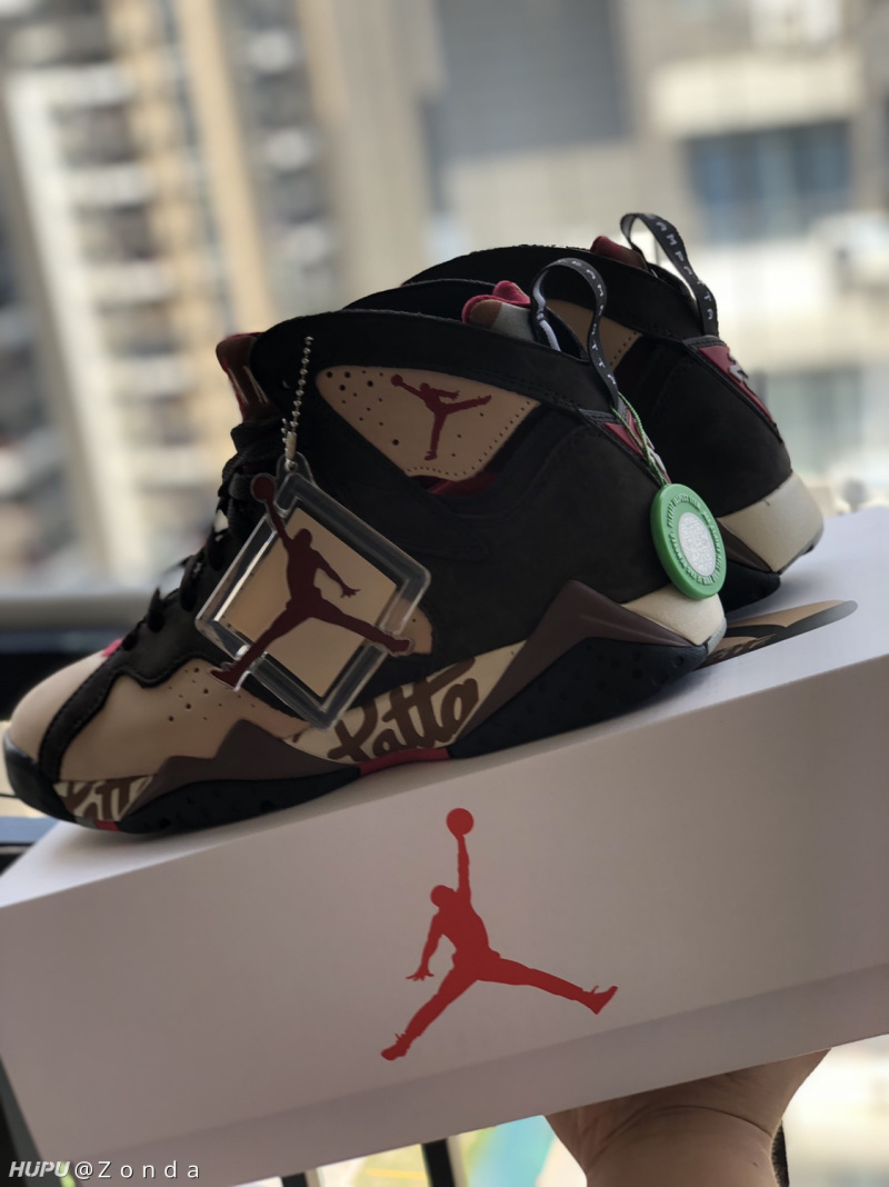 第一双是aj7patta,本人非常喜欢的沙漠配色.