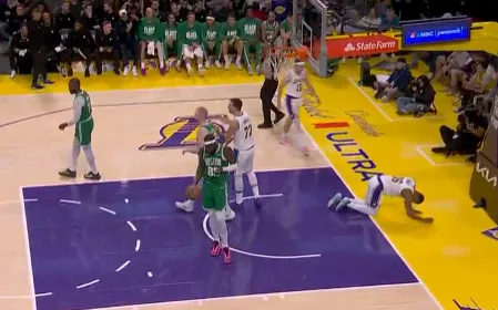 莫倫特斯：皇馬解雇阿隆索過于倉促 皇馬領(lǐng)袖和阿韋洛亞關(guān)系很好