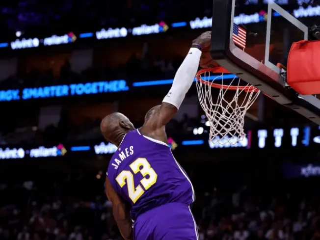 北美票房：《挽救計劃》蟬聯冠軍