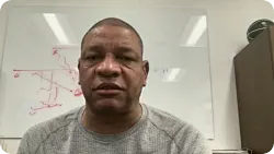 里弗斯：尽管有过谈论，但我们从未接近交易走字母哥