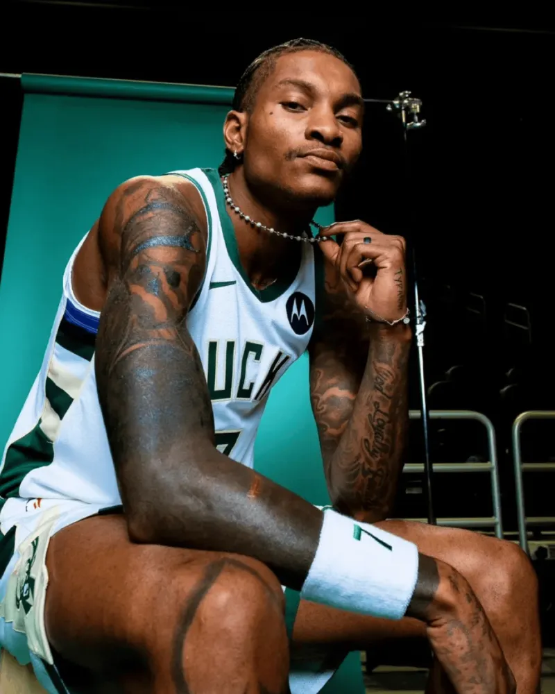 C羅和韋世豪誰能更厲害一些?“餃子”回答:中國C羅 C羅和韋世豪誰能更厲害一些?“餃子”回答:中國C羅