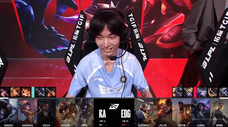 【赛后】RA 2-1 EDG：莉莉娅轰炸机团战完美配合 RA不肯让一追二