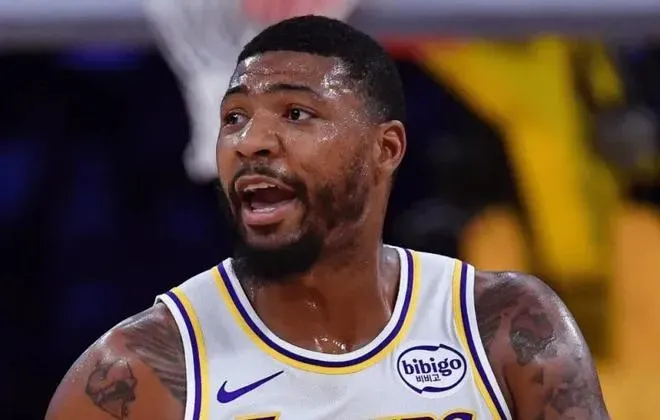 賽季報銷！上海官博：衷心感謝霍金斯的付出與拼搏 愿他早日康復