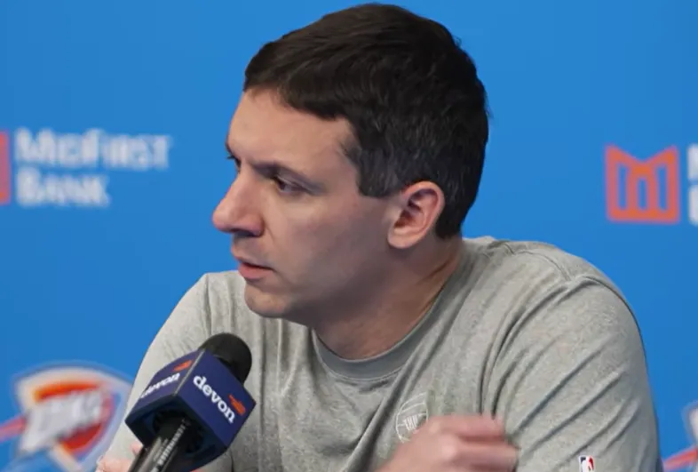 加布里埃爾本場數據：10次對抗全部成功，3次搶斷，2次攔截