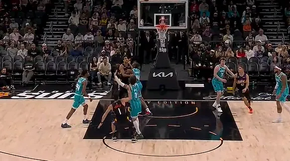 本賽季英超中場評分排名：B費7.44分居首，賴斯、吉馬良斯二三位