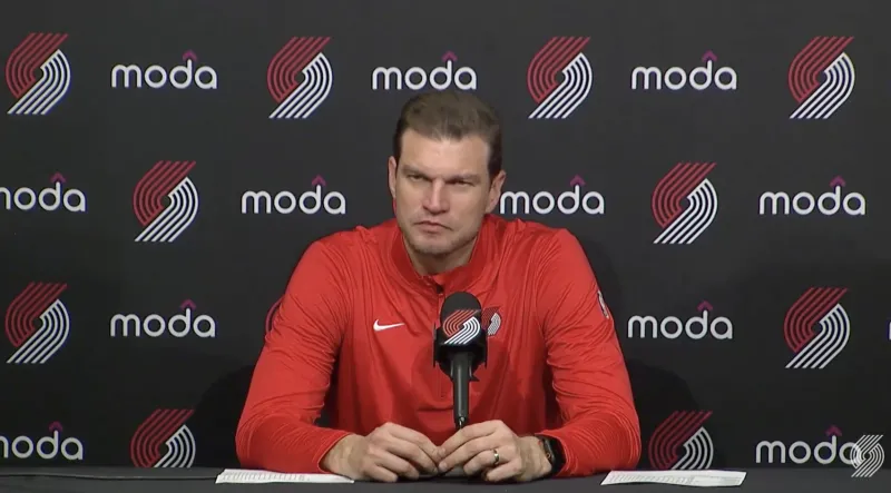 本賽季英超中場評分排名：B費7.44分居首，賴斯、吉馬良斯二三位