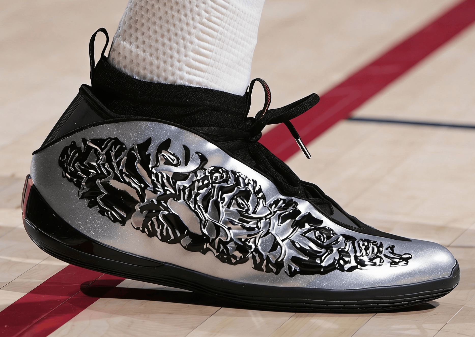 哈登穿着联名款Harden.10，得到22分10篮板7助攻4盖帽