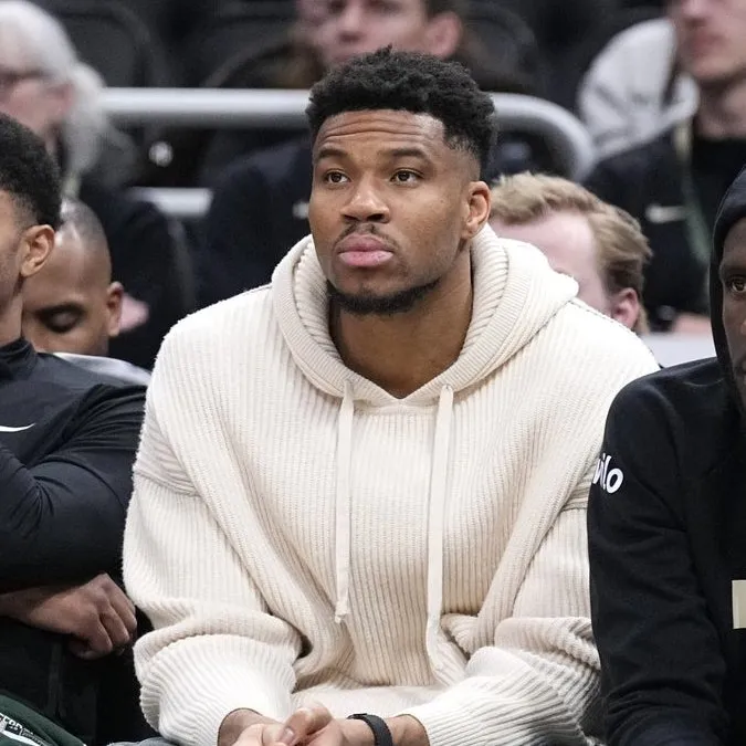 曼晚：曼聯需要左腳進攻球員，他們應該簽下布倫特福德的姆貝莫