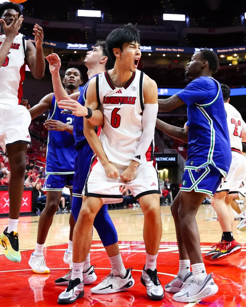 蒙茅斯大学 vs NCAA