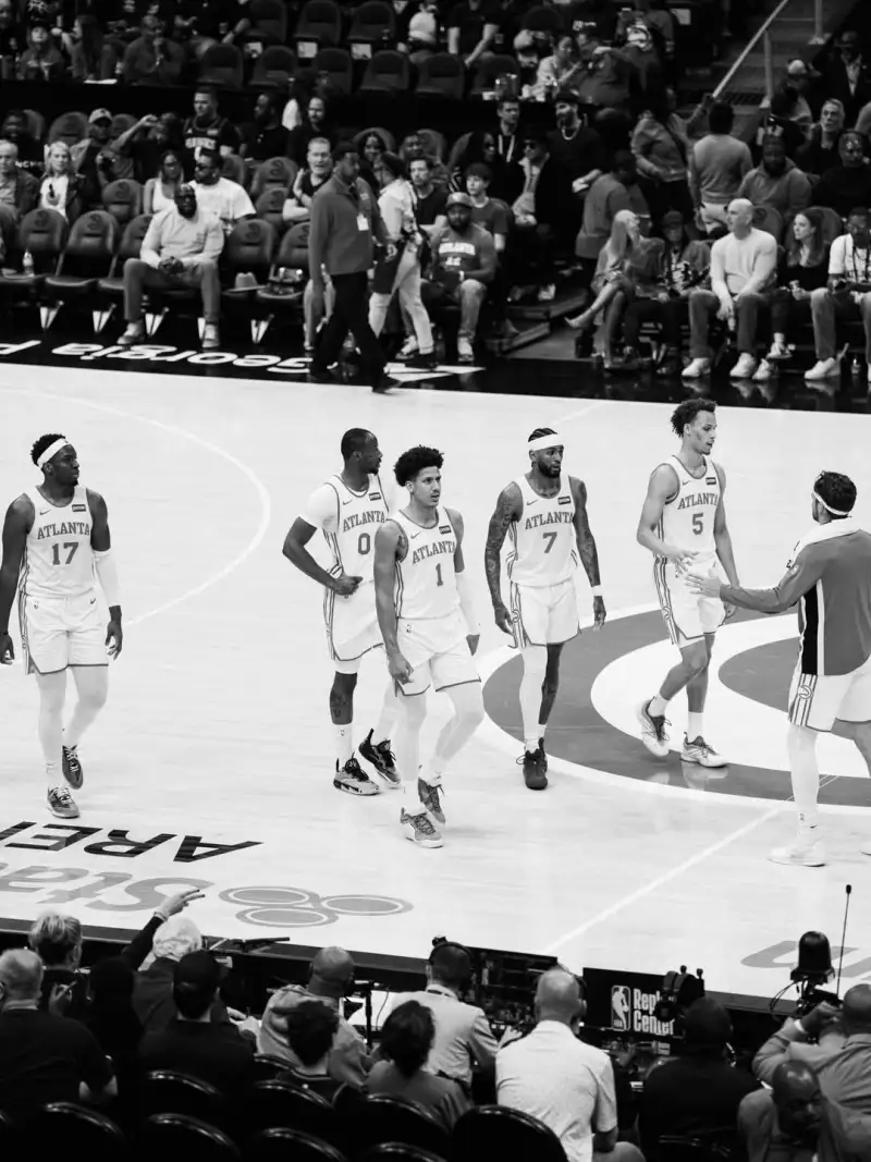 [流言板]森林狼四連勝遭終結，僅領先湖人半個勝場落后火箭1.5個勝場