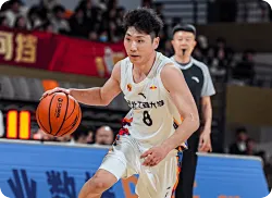 CUBAL东北赛区：刘铭轩23分，河北工程74-63战胜哈尔滨体院