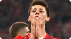 土耳其0-0罗马尼亚半场数据：射门6-2，射正0-0，良机0-0