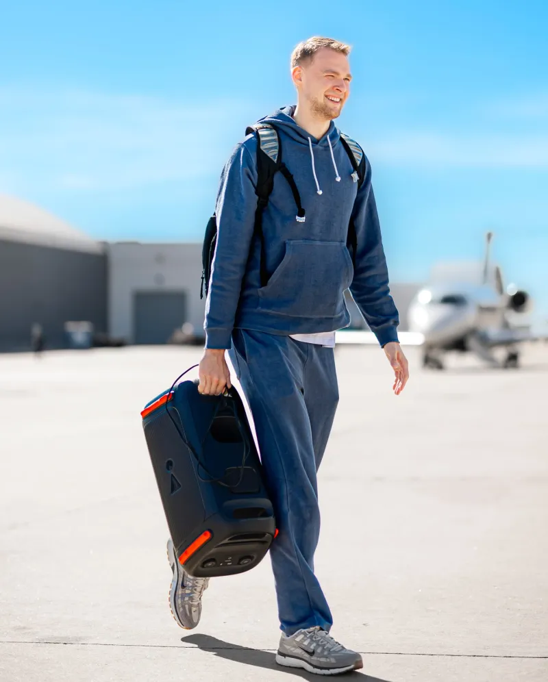 [流言板]韋爾空中拉桿打成2+1，熱火末節轟出一波17