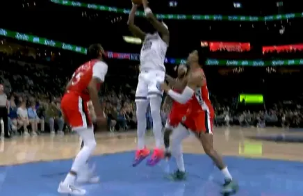 九尾：許我蓁蓁，以火為尾，少年永不落幕