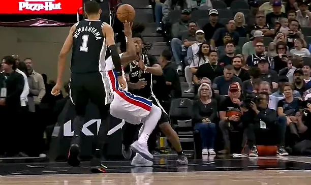 [流言板]76人全隊狂轟151分，打破隊史至1986年后的單場得分記錄